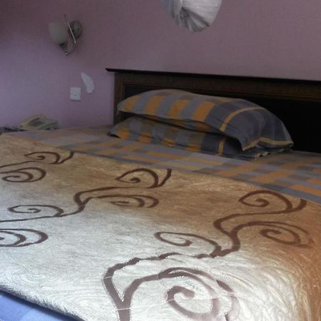 Palema Crown Hotel Gulu Extérieur photo