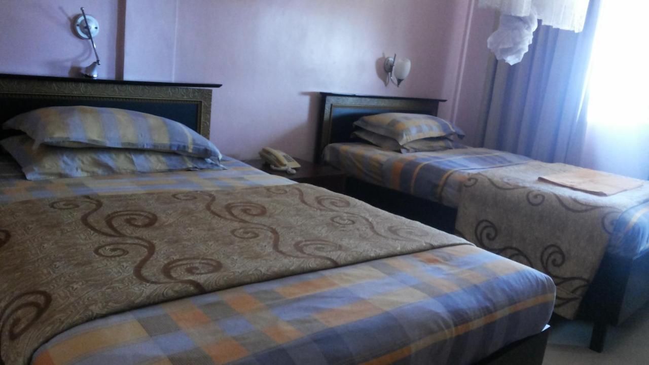 Palema Crown Hotel Gulu Extérieur photo