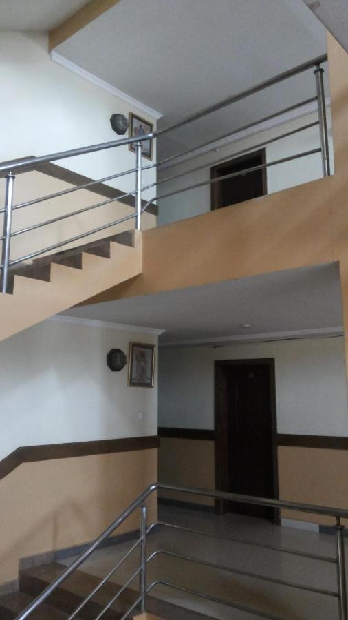 Palema Crown Hotel Gulu Extérieur photo