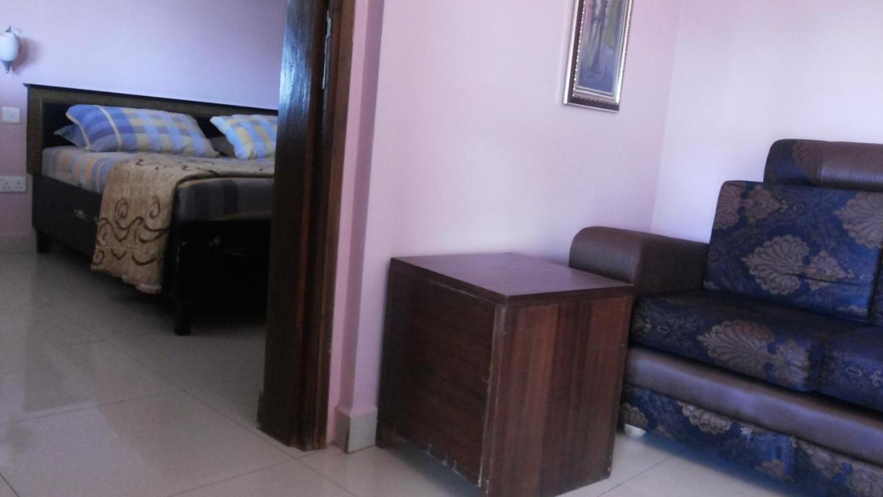 Palema Crown Hotel Gulu Extérieur photo