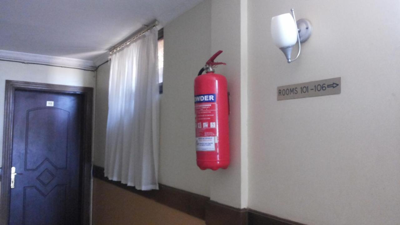 Palema Crown Hotel Gulu Extérieur photo