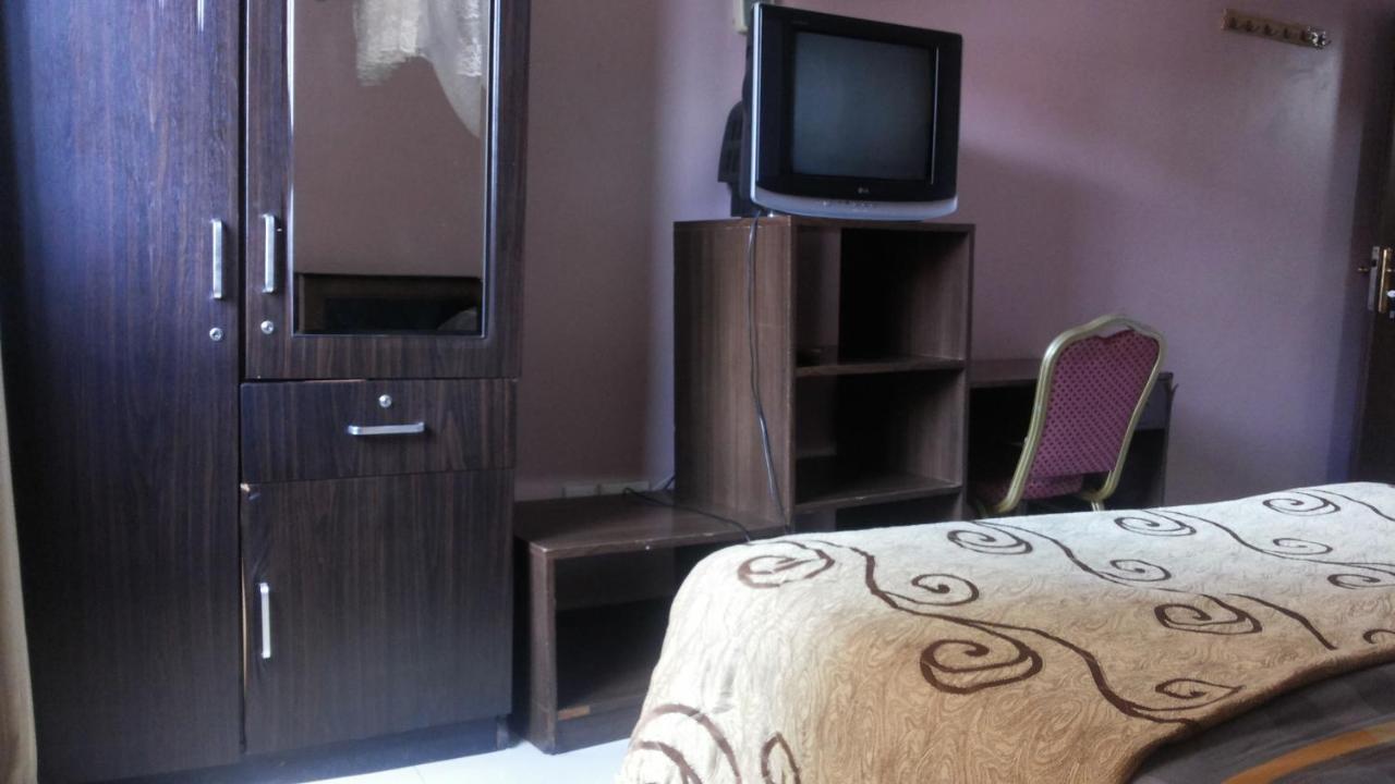Palema Crown Hotel Gulu Extérieur photo