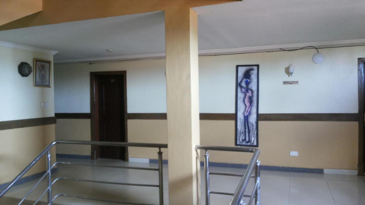 Palema Crown Hotel Gulu Extérieur photo