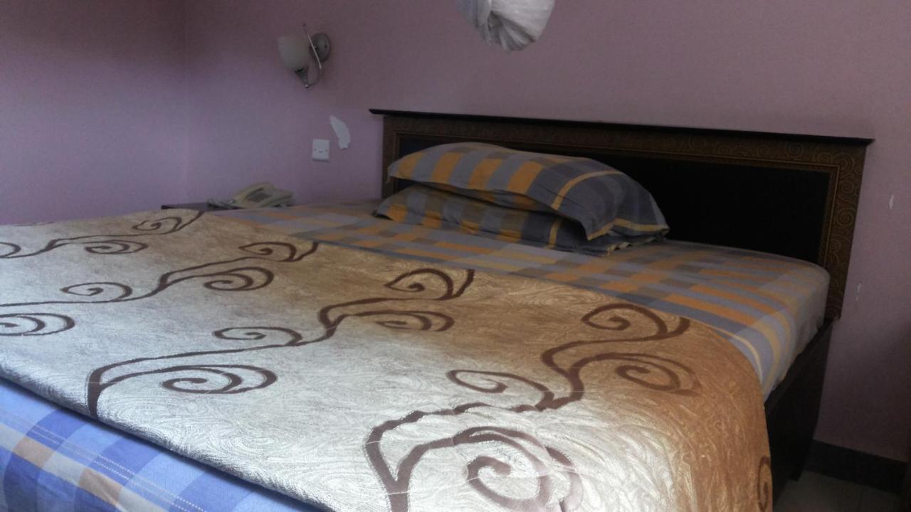 Palema Crown Hotel Gulu Extérieur photo